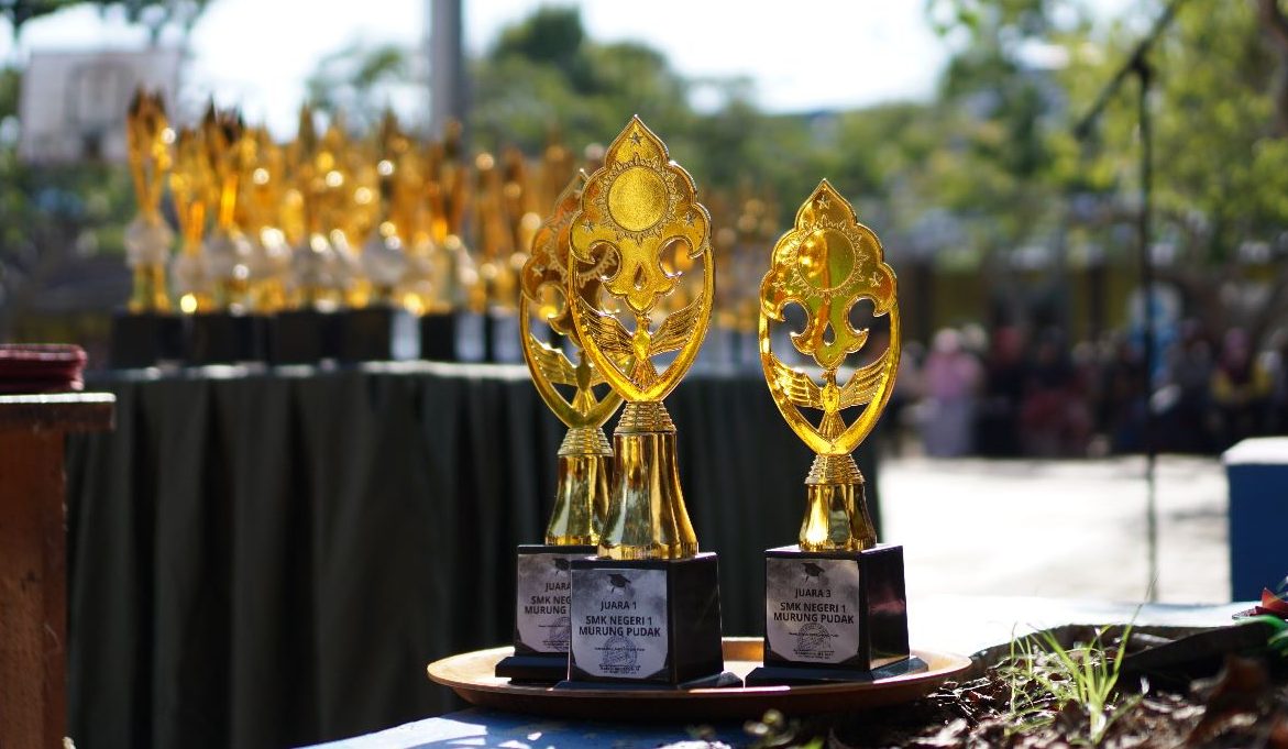 Read more about the article Pembagian Raport Siswa Semester Genap Tahun Pelajaran 2022/2023