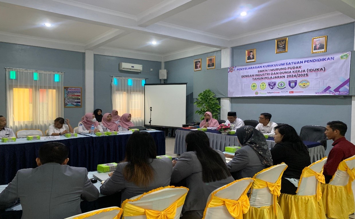 Read more about the article Penyelarasan Kurikulum Satuan Pendidikan SMKN 1 Murung Pudak dengan IDUKA
