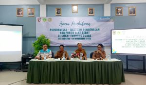 Read more about the article Program CSR – Bantuan Pengenalan Komponen Alat Berat di SMKN 1 Murung Pudak dari PT Saptaindra Sejati
