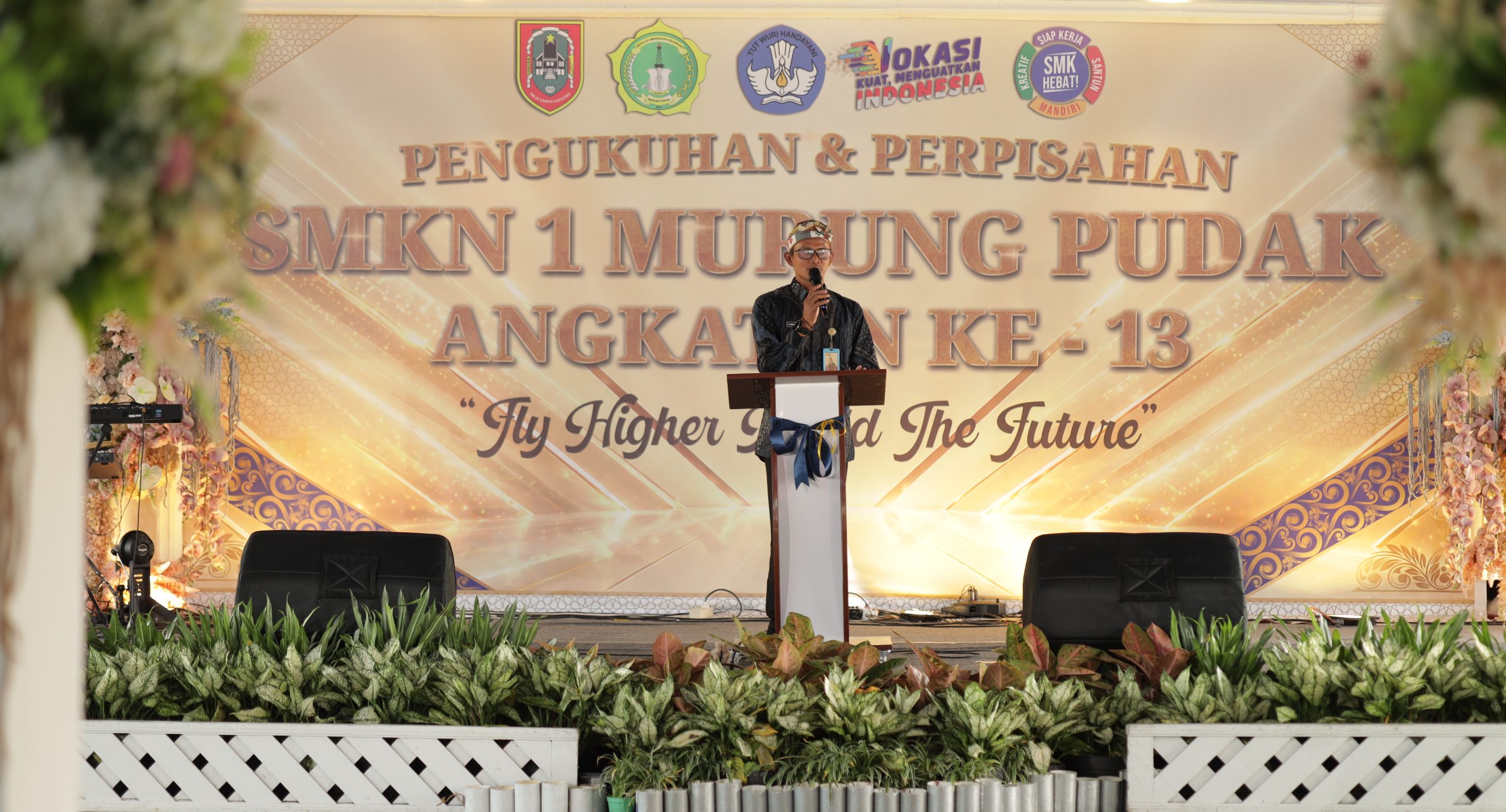 Pengukuhan dan Perpisahan SMK Negeri 1 Murung Pudak Angkatan ke-13